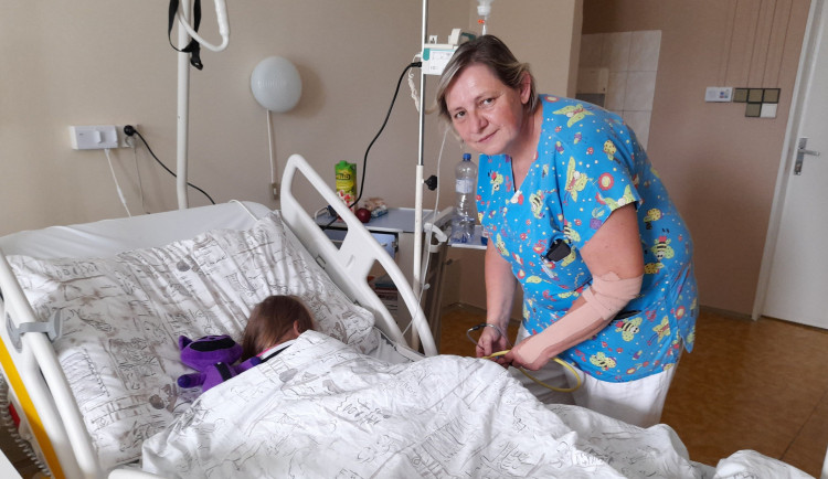 Pozor na hygienu a klíšťata. Lékaři v Jeseníku hlásí nárůst zdravotních komplikací u dětí