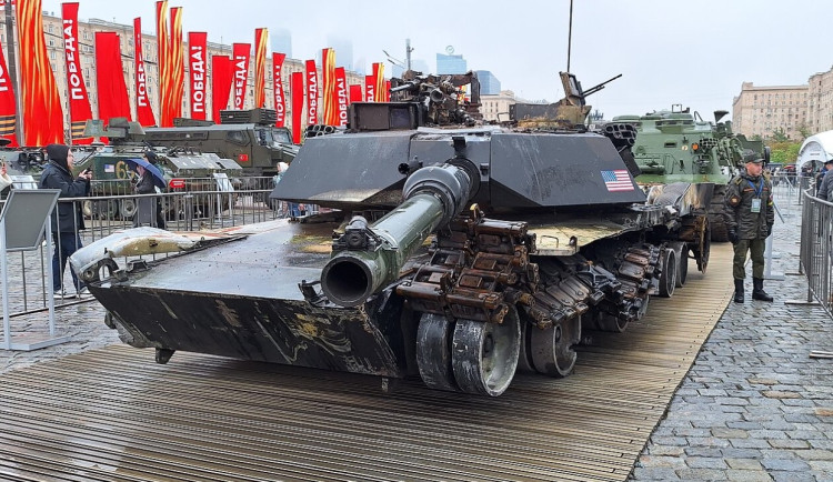 V Polsku byl zachycen tank Abrams v australském vzoru, zřejmě pro Ukrajinu