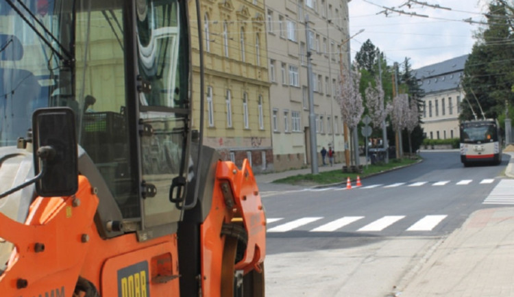 Další uzavírka v centru Jihlavy. Tolstého ulice bude neprůjezdná také před DKO