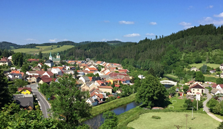 Stalo se v roce 1619. Žďárskem se měl prohnat kulový blesk, mluví se i o UFO