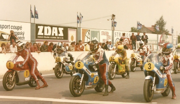 Farinova zatáčka i konec MotoGP. Na slavné brněnské trati padaly rekordy i životy