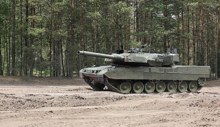 Česko plánuje využít unijní půjčku k financování nákupu tanků Leopard 2A8