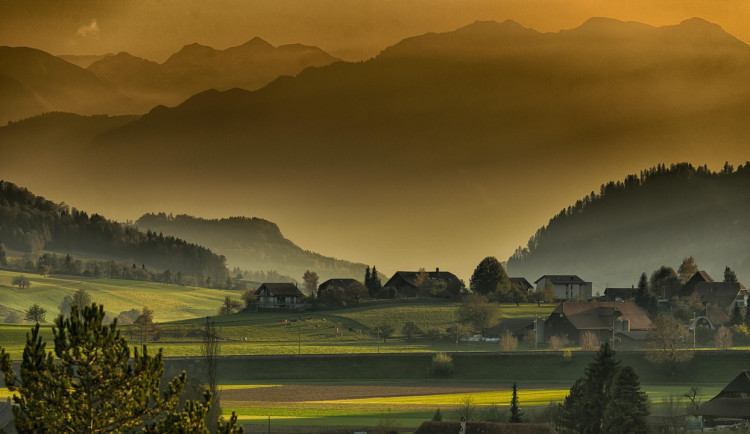 Územní rozpočty vykázaly přebytek 19,3 miliardy, třetí nejvyšší od roku 2015