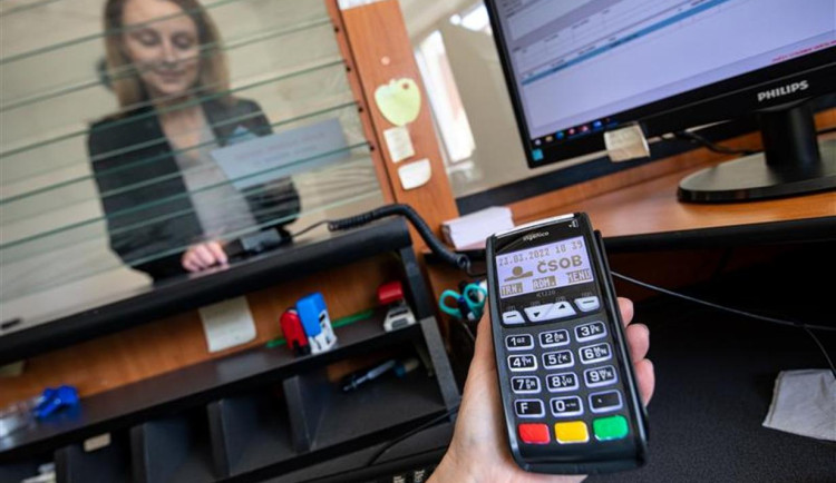 Na pokladnu magistrátu až po víkendu. Dnes a zítra bude mimo provoz