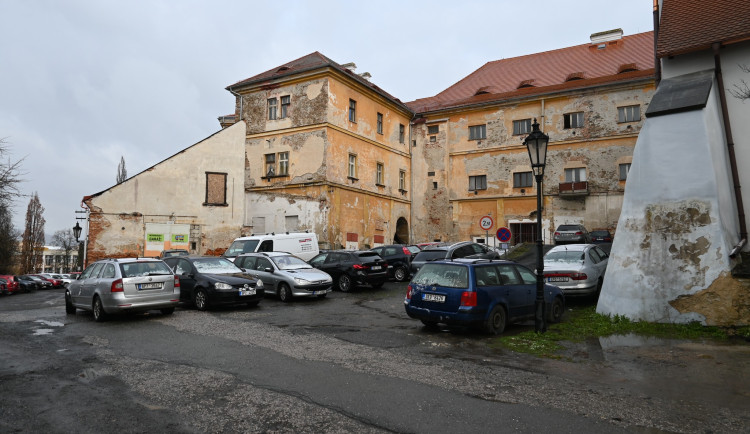 Klatovy připravují rekonstrukci bývalého jezuitského semináře, vyjde až na 300 milionů