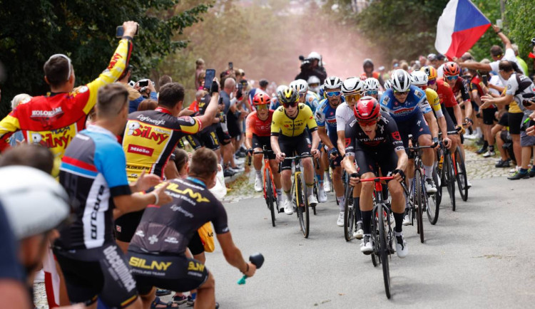 Sazka opět sází na cyklistiku. V Praze odstartovala Czech Tour