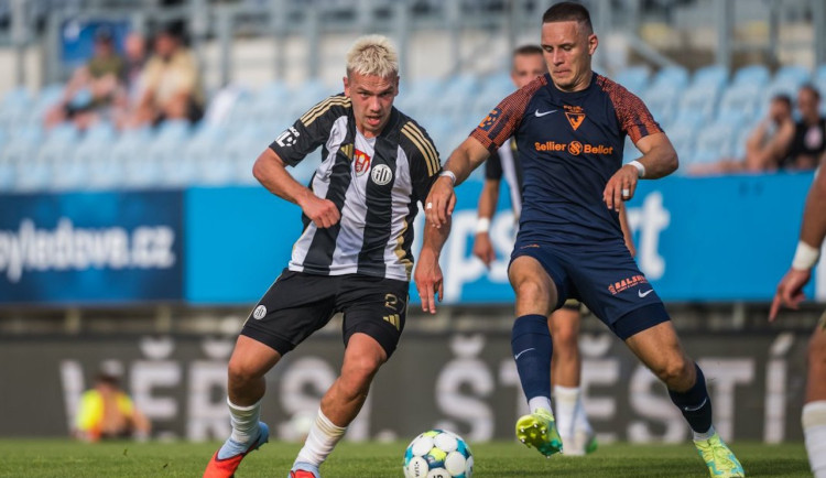 ANKETA: Dynamo stále čeká na výhru a míří do Prahy, Viktoria jede na vítězné vlně