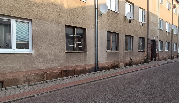 Lichvář na Trutnovsku podvedl důvěřivého muže o více než půl milionu