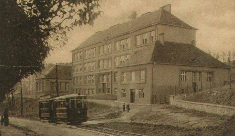 Rok 1909: První tramvaj v Jihlavě. Lidé z centra na konečnou dojeli za 14 minut