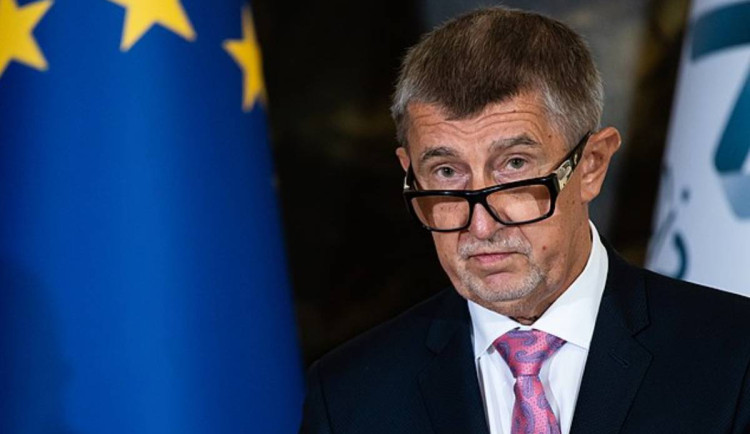 ANO stále vede, Piráti, Stačilo! i Motoristé by se dostali do Sněmovny