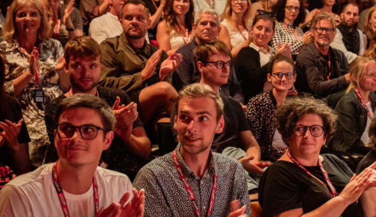 Brněnský Serial Killer letos zamíří i do Bratislavy, přijede producent Simpsonových