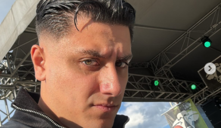 Rapper Hard Rico po propuštění z vazby nezahálí, čeká ho však další soud