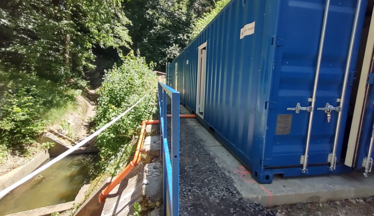 Problematickou vodu vytékající z bývalé skládky v Liberci čistí nová úpravna vody