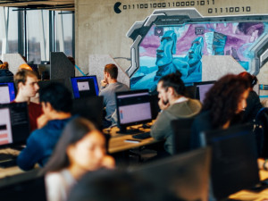 Česku hrozí nedostatek odborníků, řešením je rekvalifikace