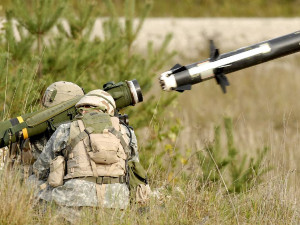 Protitanková posila pro Polsko? USA daly předběžné svolení