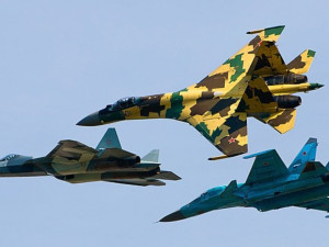 SU-35S v závodě o čas. Nové stroje přicházejí navzdory ztrátám