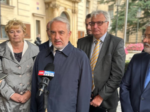 Jednání ČMKOS s vládou přineslo první posun v debatě o platech