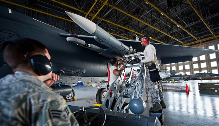 Co stojí za americkými střelami, které mají posílit Německo?