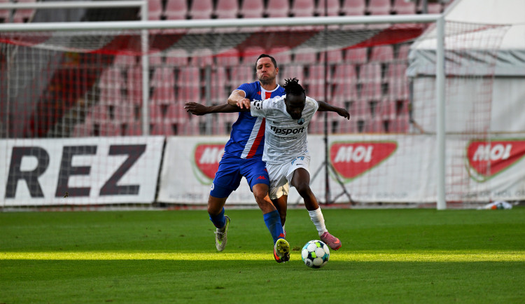 Slovan po roce v poháru opět brzy končí. S Artisem Brno vypadl na penalty