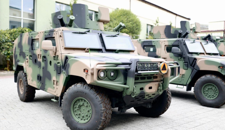 Polsko objednává přes tisíc jihokorejských vozidel Legwan 4x4