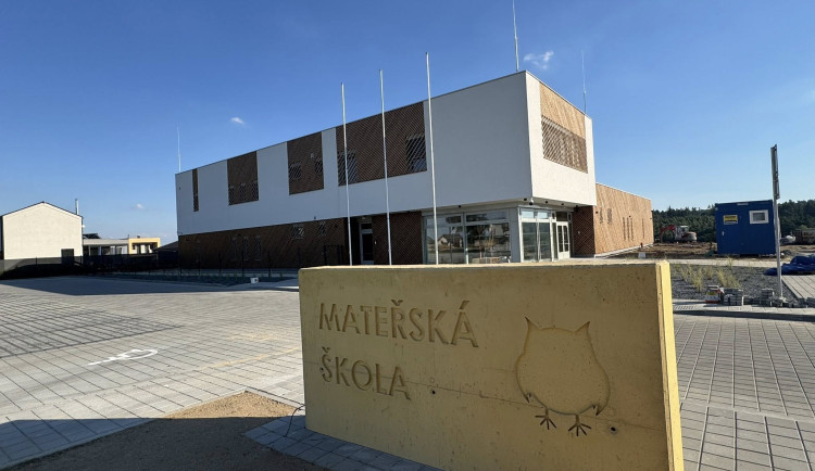 Nová školka v Ludgeřovicích otevřela dveře 48 dětem a ulevila desítkám rodin