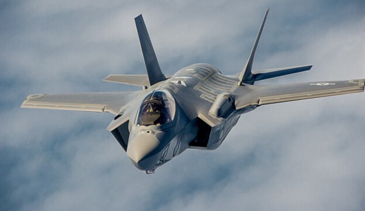 Německo zdvojnásobuje sázku na F-35. Objednávka může zhoršit vztahy s Francií