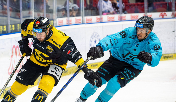 Energie bude dlouho bez Redlicha, místo něj přišel Strnad a klub vyhrál derby