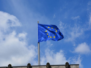 EU cílí sankcemi na ruskou energetiku, zahraniční banky a kryptoměny