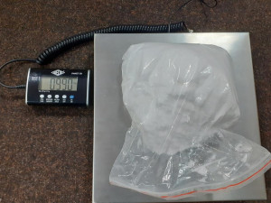 Celníci na Liberecku zastavili auto. Polák vezl kilo pervitinu, hrozí mu deset let