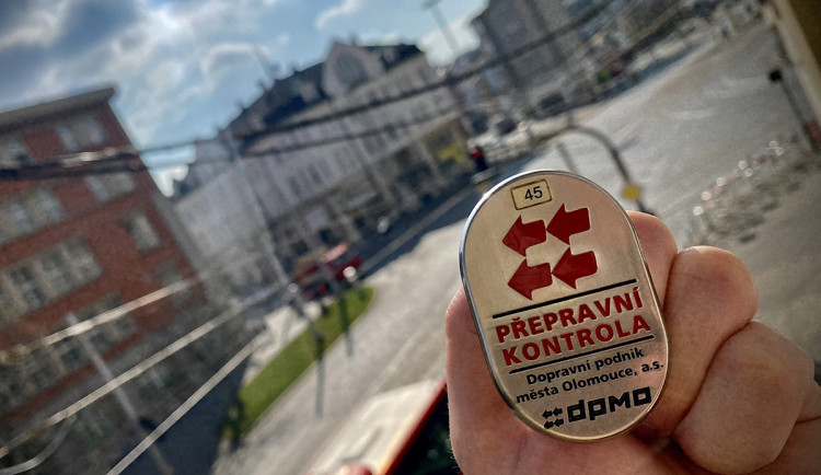 Maximální pokuta pro černé pasažéry. Dopravní podnik v Olomouci zpřísní sankce