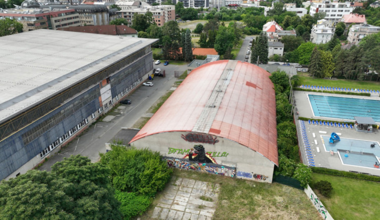 Olomouc chystá demolici malé haly u plecharény. Jak bude vypadat nová stavba?