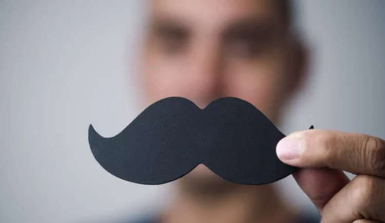 Movember v turnovské nemocnici - zve muže na preventivní odběr krve k vyšetření prostaty