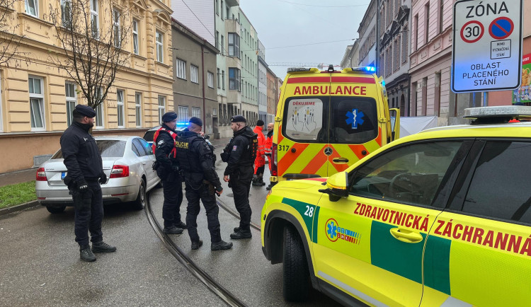 Až dvacet let za mřížemi. Policisté obvinili muže, který v pondělí vraždil v Husovicích
