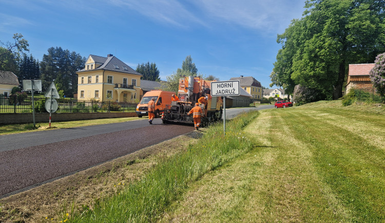 Správa a údržba silnic letos opravila téměř 300 kilometrů vozovky
