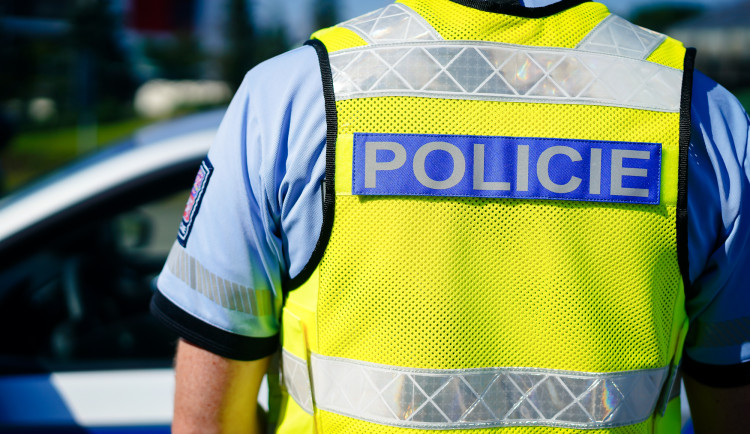 V řece Svratce u Anthroposu našli mrtvého muže. Úmrtí vyšetřují policisté