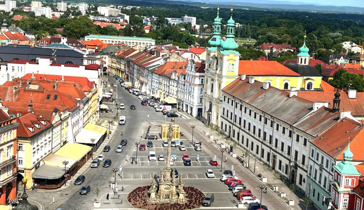 V Hradci příští rok vystoupí Iron Maiden, otevřou se další části D35 a D11