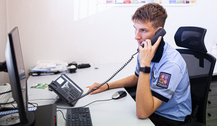 V baru je bomba, ohlásil v Liberci anonym na tísňovou linku. Začal boj s časem