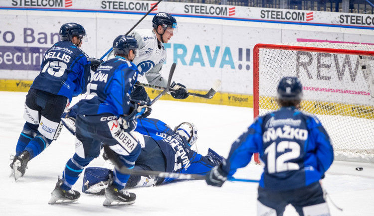 Vítkovice ani potřetí v sezoně nestačily na Plzeň, prohrály 4:6