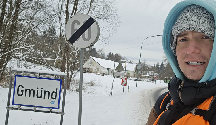 Pěšky z Česka do Itálie na olympiádu: Jdu za babičku a za svým snem, říká Nico