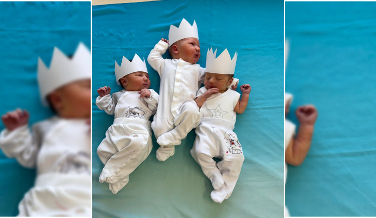 Tříkrálová miminka jsou hitem internetu. Rozplývají se nad nimi tisíce lidí