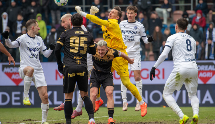 Baník veze ze Slovácka bod. Po vedení 2:0 domácí vyrovnali na 2:2