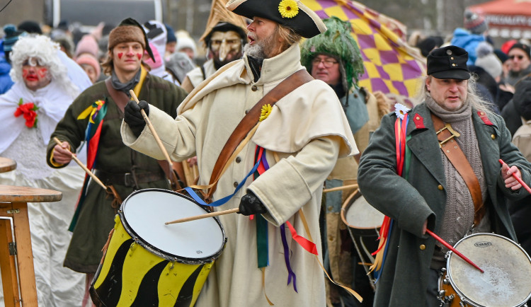 FOTO: Masopust na hradě. Nechyběla ani nefalšovaná zabíjačka