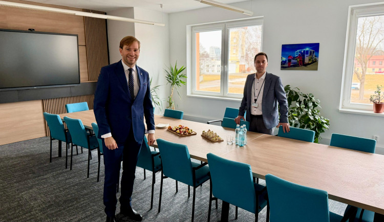 Ministr zdravotnictví jednal v Budějcích o budoucnosti záchranné služby i telemedicíny