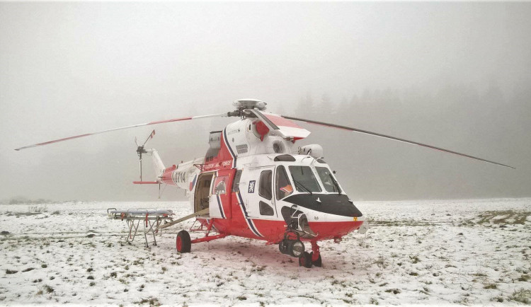 Ministerstvo potvrdilo šikanu, armáda ale náčelnici letecké záchranky neodvolala