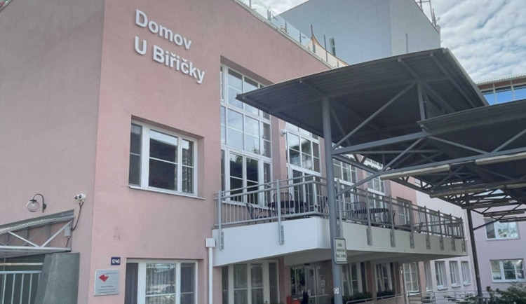 Rekonstrukce Domova U Biřičky se posouvá, je potřeba upravit rychnovskou nemocnici