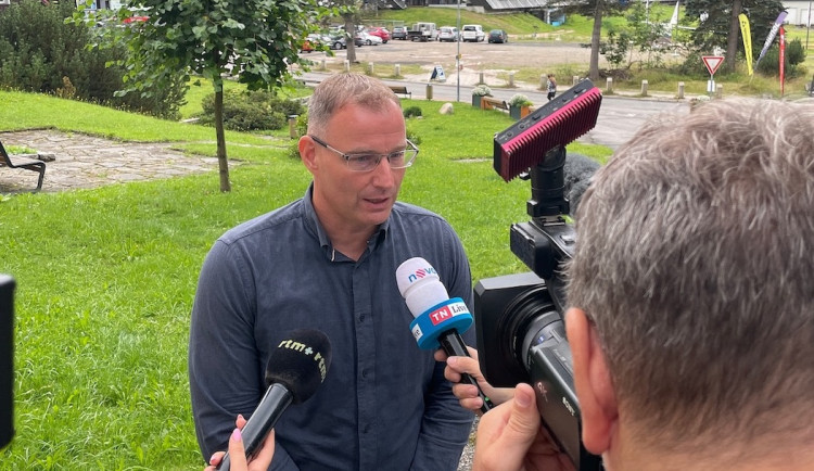 Už to mělo být dávno, řekl k odvolání ředitele KRNAP starosta Harrachova Vašíček