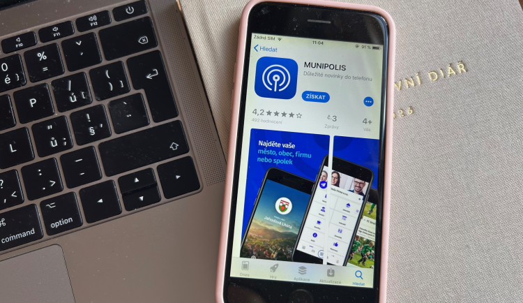 Hradec v mobilu. Aplikace pomůže s úřady i volným časem