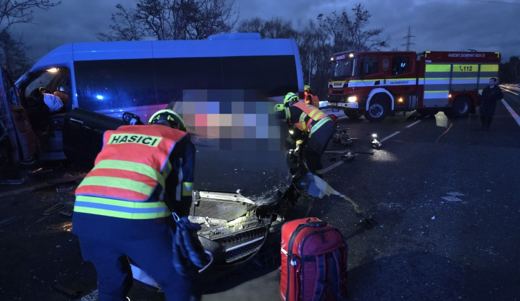 Řidič při tragické nehodě u České Lípy vyjel do protisměru asi při předjíždění