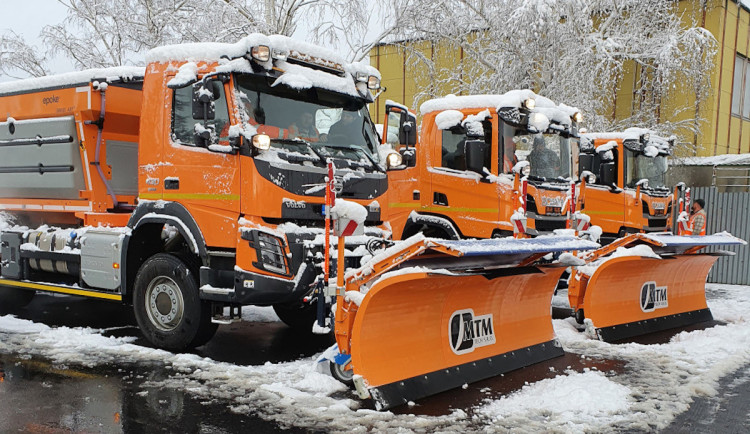 Silničáři na jihu Čech spotřebovali o 75 procent více posypu než loňskou zimu