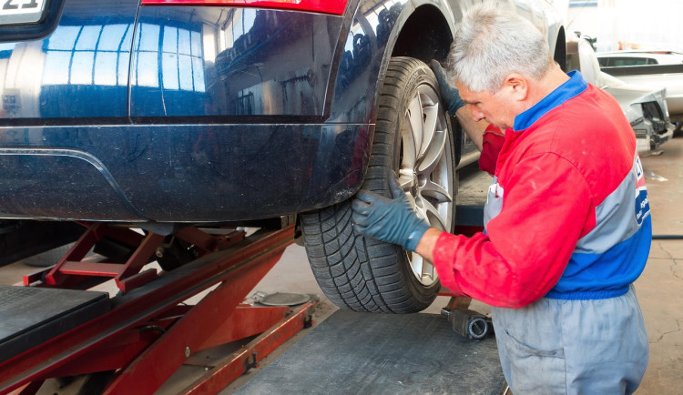 Jaro na silnicích? Krajská Besipačka zve k návštěvě servisu a varuje před alkoholem